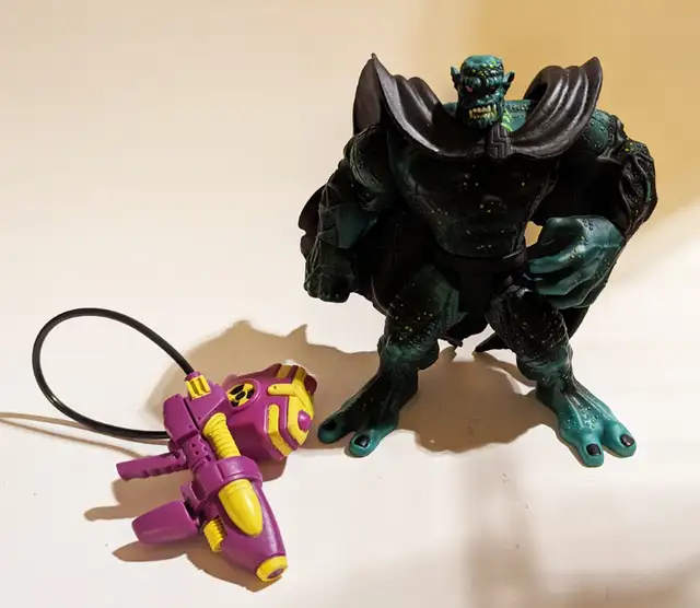 Incredible Hulk action figures (ToyBiz, 1996)62863739086594122