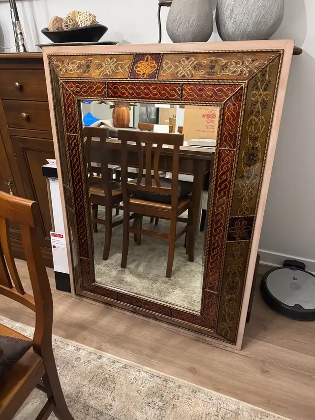 Bombay and company Montebello mirror in Home Décor & Accents in Ottawa - Image 3