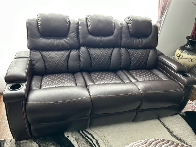 Leather couches in Couches & Futons in La Ronge