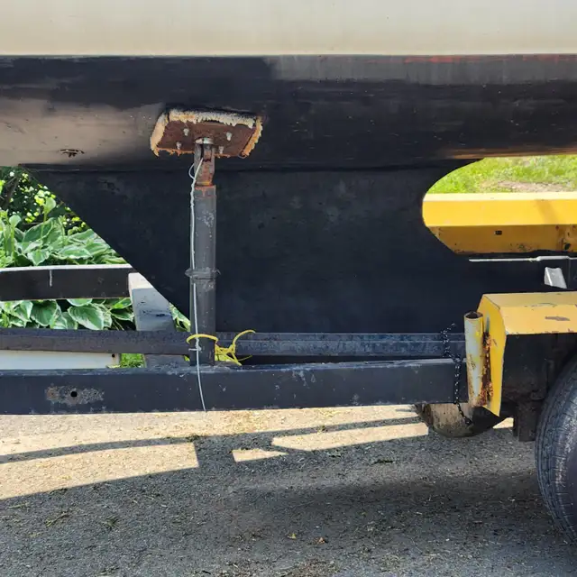 1966 Windchaser  Shark sailboat in Sailboats in Fredericton - Image 8