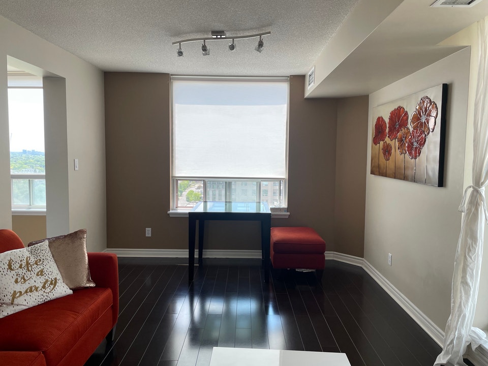 *Utilities Included* Empress Walk 2bd+2bth 2