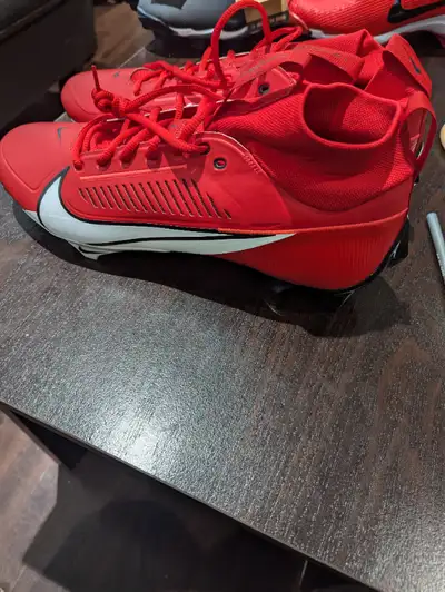Brand new Nike Vapour Flex Red size 14