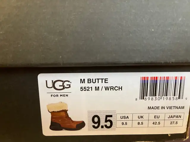 UGG Men’s Butte Boots in Men's Shoes in Markham / York Region - Image 3