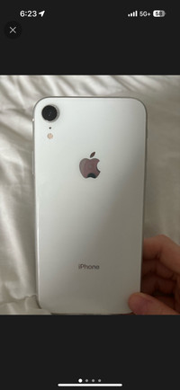iPhone XR white 64gb