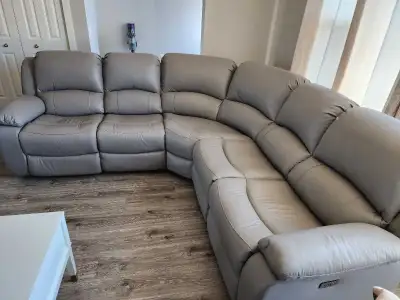 Like NEW Power Recline Grey Geninune Leather Sofa, View more