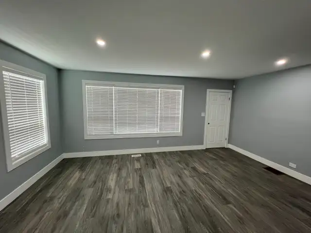 Renovated 4 BR/2B Entire House DT Vernon in Long Term Rentals in Vernon - Image 6