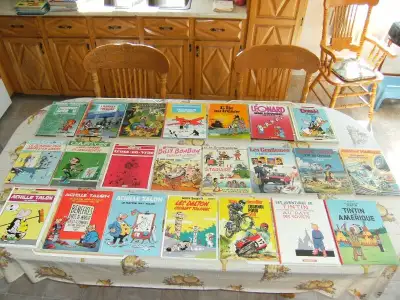 Un lot de 43 bandes dessinées, View more