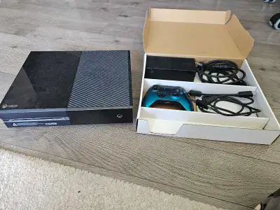 Console Xbox One, View more