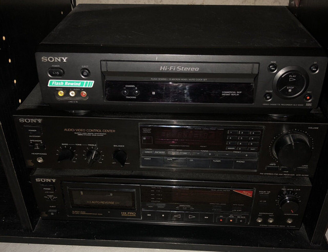 New Listing - Retro Gaming Vintage Sony System in General Electronics in Oakville / Halton Region - Image 2