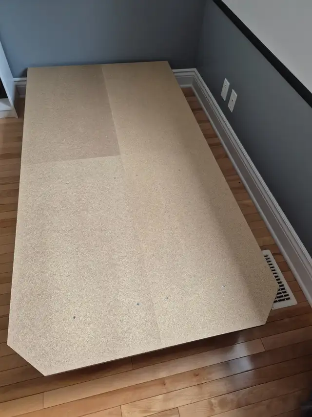 Base de lit simple in Beds & Mattresses in Laval / North Shore - Image 2