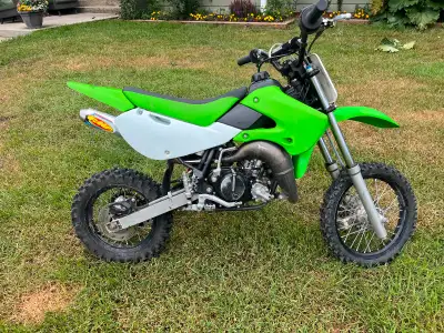 88hrs 3rd owner Runs great No repairs needed Lots of life left Transmission oil changes every 10hour...