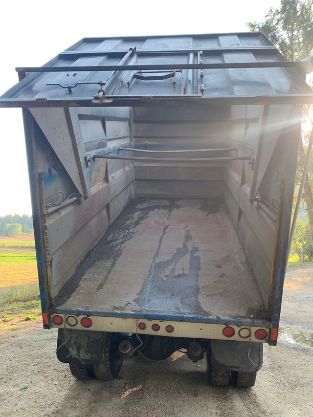 Silage grain box Farming Equipment Edmonton Kijiji