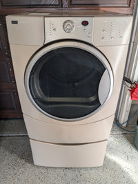 Dryer Electric Kenmore HE4- 27in-wide -Stackable With Pedestal-G