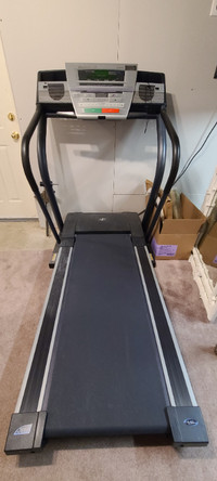 NordicTrack C2000 Treadmill