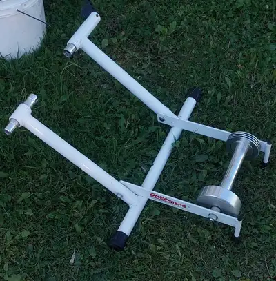 Prix ferme. Support d'entraînement pour vélo (USA)