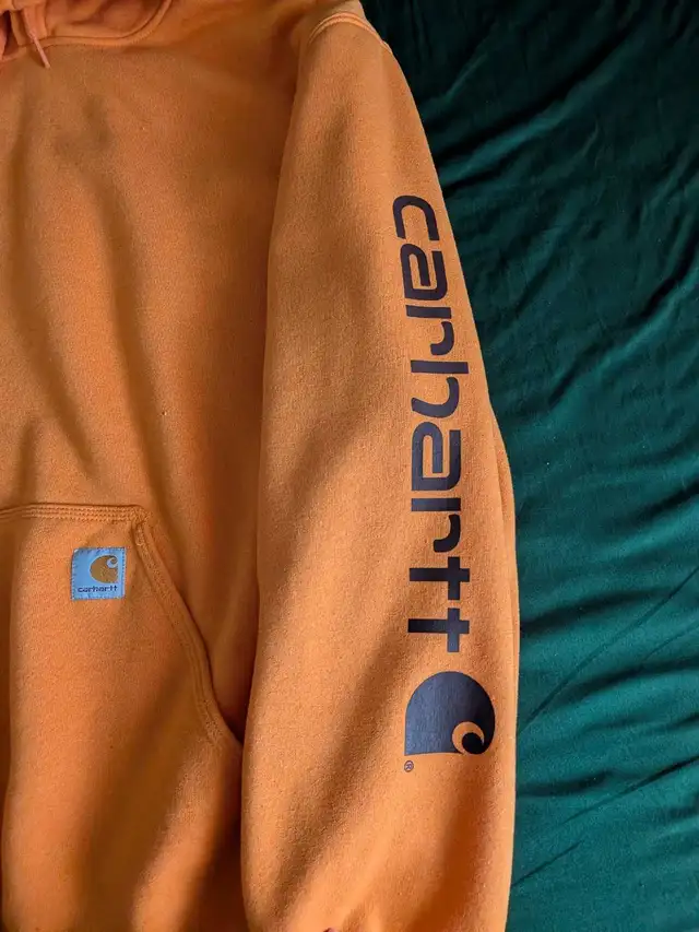 Carhartt Sweater Mens XL in Men's in Kingston - Image 3