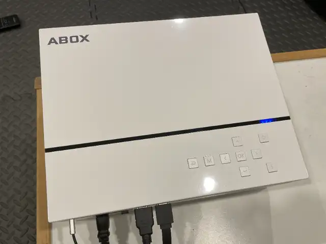 Abox LED Projector 1080p 100" screen tv in TVs in City of Toronto - Image 7