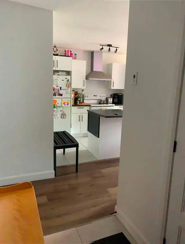 CESSION DE BAIL – 4½ moderne, 2 stationnements – 1er nov. in Long Term Rentals in Québec City - Image 4