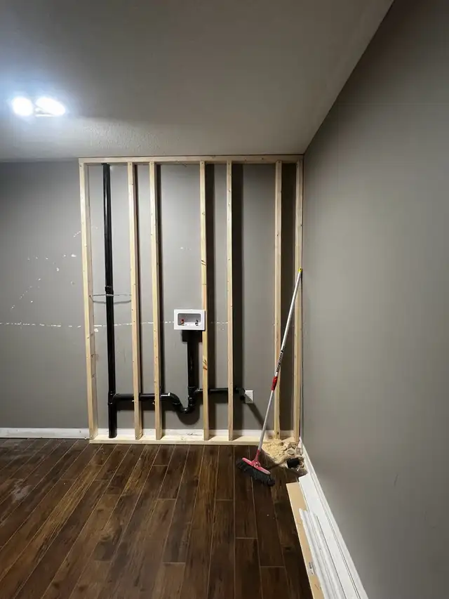 handyman 442863346873149443