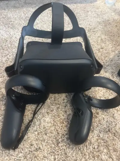 Pretty good condition comes with glasses spacer 2 controllers and the box