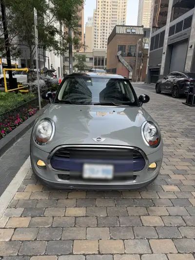 Clean, fun-to-drive Mini Cooper 2-door hatchback in great condition & Well maintained, drives smooth...
