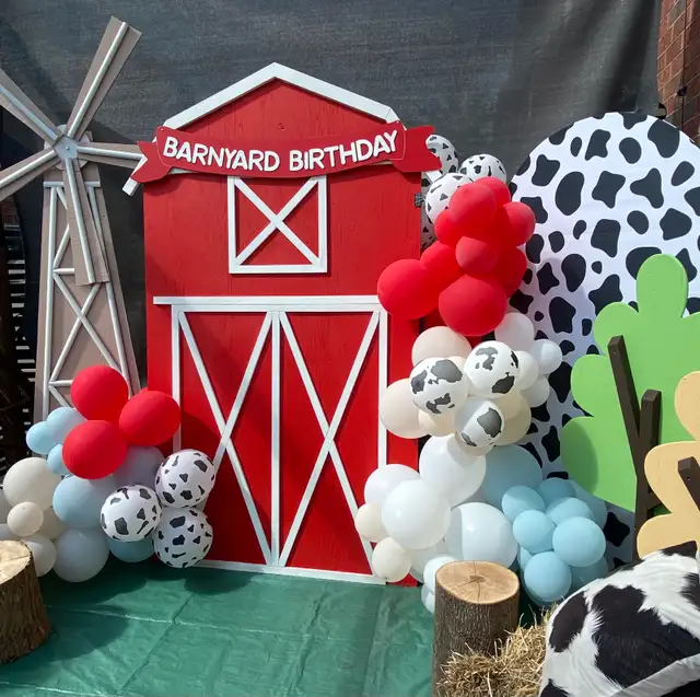 Barnyard Party Display Rental63007357847555123