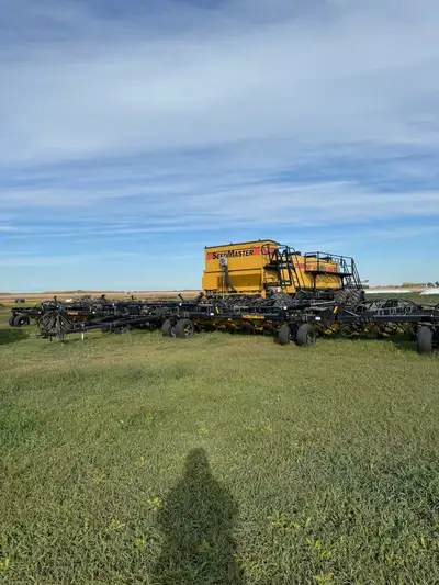 2013 Seedmaster for sale. Every possible update has been done to it, 3 years ago the metering boxes...