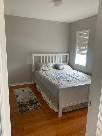 2 Rooms for rent available from 15 july or earlier . Each room is $650 per month for one person. Bat...