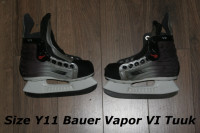 Kid's skates size Y11 Bauer Vapor, mint $10