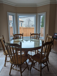 Oak Kitchen table with 6 chairs