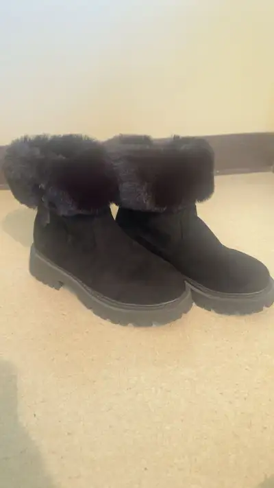 Black Faux Fur Trim Ankle Lug Sole Boots , View more