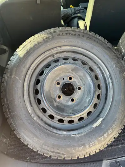 195/65 R15 95T General Altimax Winter Tires with rims Bolt Pattern - 5 x 114.3 DOT - 1722 Used it fo...