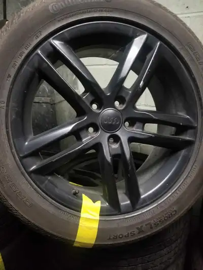 Used - Good Satin blacK Audi reps 5x112 HUB: 57 $ 800 cash, pick-up price, per set of 4 rims TIRES N...