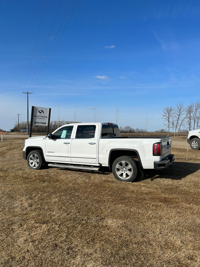 2017 GMC Sierra  in Cars & Trucks in Portage la Prairie - Image 2