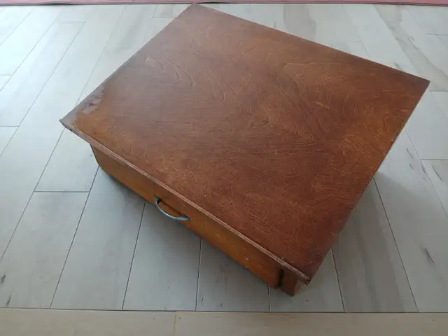 Wooden Travel Lap Writing Desk in Other in Ottawa - Image 4