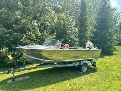 “Relick” of Beachcomber glory. Watertight Aluminum hull in good shape. Seats with no rips, new wirin...