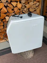 Igloo Kool Mate 12volt/110 volt camping cooler