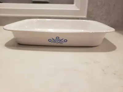 Rectangular Casserole Dish is perfect for all your baking needs, like lasagna. Dimensions: 16 x 13 i...