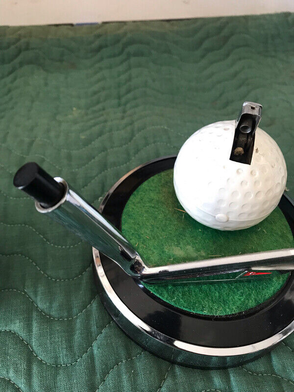 2 NOVELTY GOLF LIGHTERS - BALL STICK & CLUB AND BALL in Arts & Collectibles in Mississauga / Peel Region - Image 3