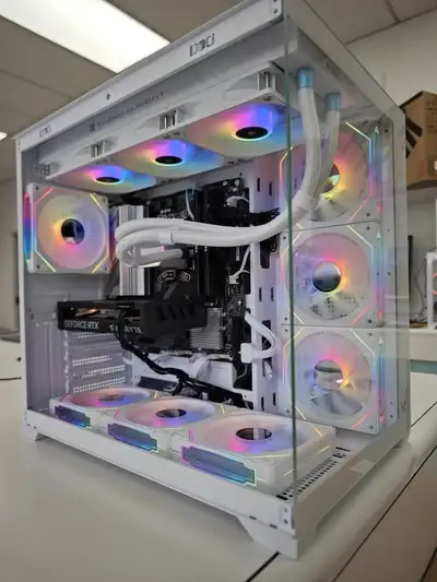 ALL PARTS NEW ️ Processor: AMD Ryzen 5 9600X – Blazing-fast performance for gaming and multitasking....