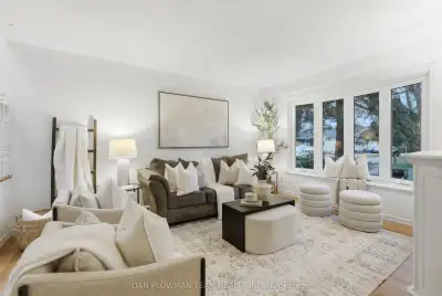 Spacious living in the heart of Downtown Whitby is yours with this 4-bedroom home situated in an est...