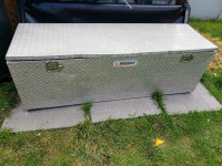 Aluminum toolbox 5Ft