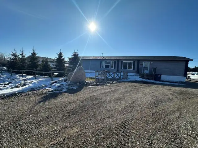 HOUSE FOR SALE FLAXCOMBE SK in Houses for Sale in Saskatoon - Image 7
