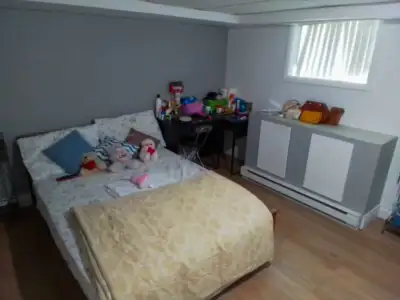 CHAMBRE A LOUER 650$ / MOIS POUR FILLES BIEN LIRE L'ANNONCE S'IL VOUS PLAIT English message will fol...