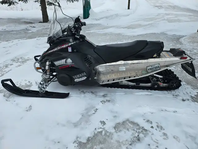 Yamaha fx Nytro xtx 144" avec kit Star Suspension in Snowmobiles in Trois-Rivières - Image 4