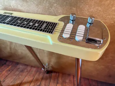 Pending: 1974 Vintage MIJ Granada Lap Steel with OHSC and Legs, View more