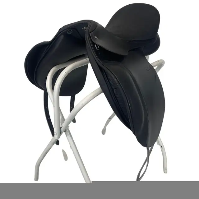 New 17" LeTek Plus Dressage Saddle in Equestrian & Livestock Accessories in Kamloops - Image 3