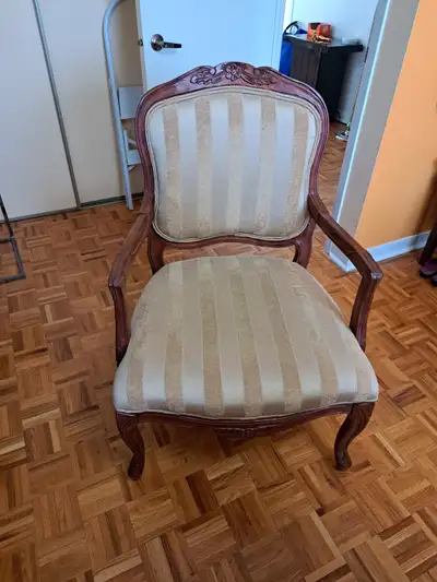 CHAISE DE STYLE PROVINCIAL FRANCAIS, View more