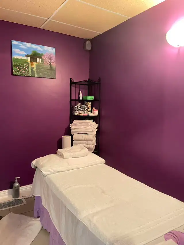 ISABEL HEALTH CENTRE — Massage in Mississauga