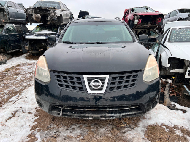 2010 NISSAN ROUGE SL 2.5L *FOR PARTS* VIN:JN8AS5MV2AW117566 in Auto Body Parts in Calgary
